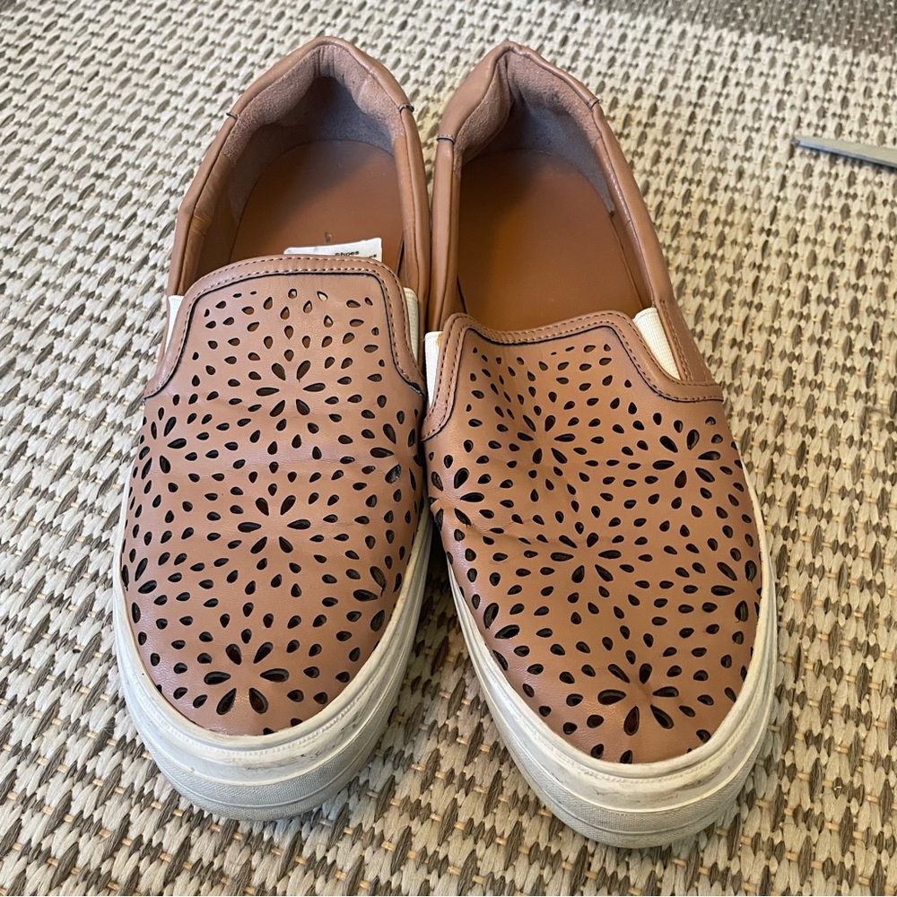 Nine West Tan Opaque Cut Out Platform Slip On Sneakers - size 8